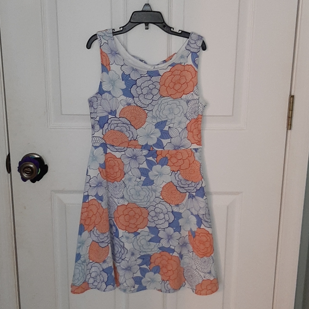 Girls floral cutout dress